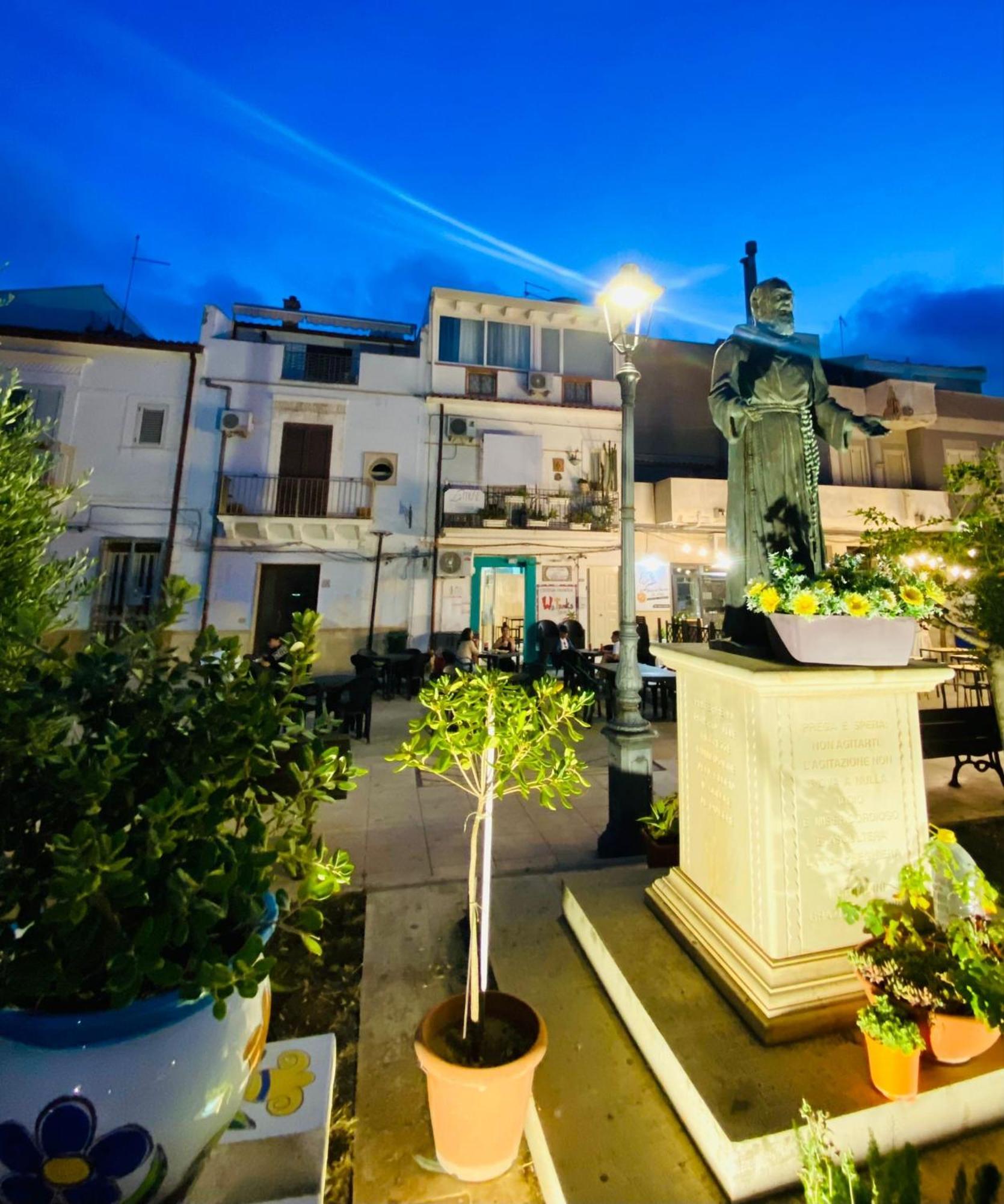 Le Muse Casa Vacanze Scoglitti Ngoại thất bức ảnh
